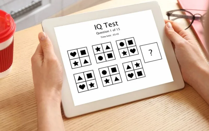 Bài kiểm tra IQ giúp đánh giá năng lực nhận thức nhưng không bao hàm toàn bộ trí tuệ con người.